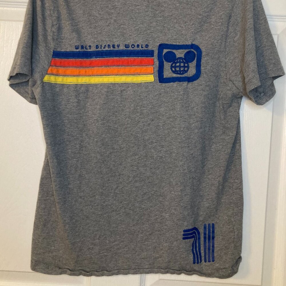 Rare "Walt Disney World" Embroidered Mickey Rainbow Stripe T Shirt - Size M